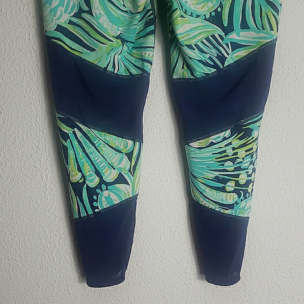 Lilly Pulitzer Luxletic 21" Thea Weekender Crop Legging Mesh Blue Green Size XL - Picture 8 of 13